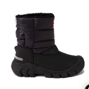 Black Quilted Winter Boots